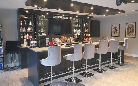 Modern Home Bar